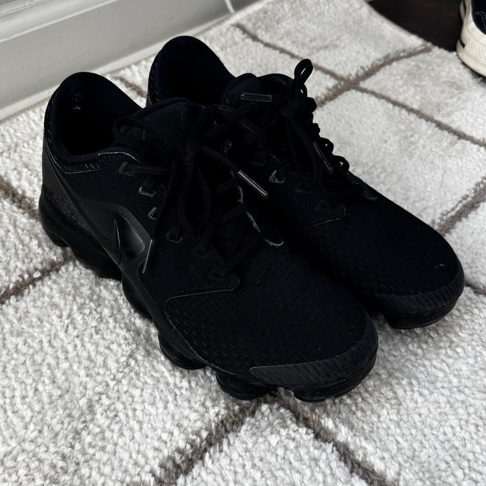 Nike WMNS AIR VAPORMAX CS - SIZE US 7.5W